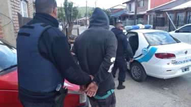 El procedimiento que finalizó con la detención del sospechoso se hizo antes del mediodía. (Foto: Gentileza)