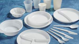 Monte Hermoso: prohíben el uso de vasos y utensilios plásticos para cuidar el medio ambiente