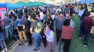 Cada fin de semana, los artesanos locales se concentraron en este espacio cultural. 