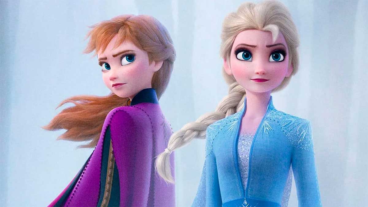 Ana y Elsa buscan su camino, y salvar su reino.