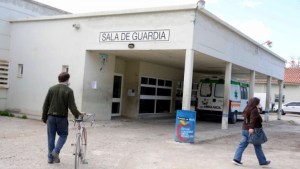 Un obrero murió al caer de 6 metros de altura en Roca