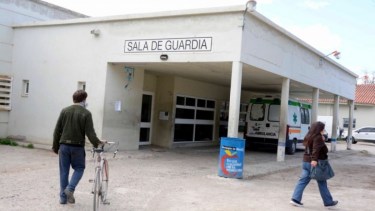 Un obrero murió al caer de 6 metros de altura en Roca