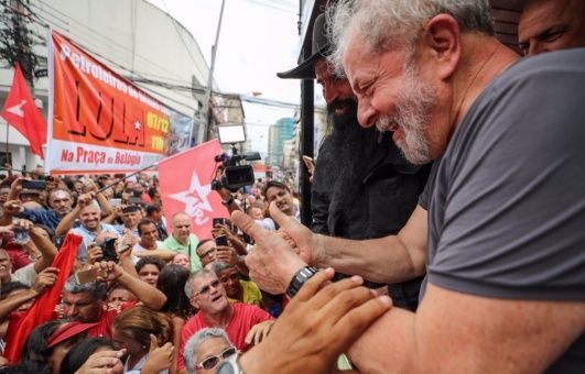 Luis Inacio Lula Da Silva en una de las manifestaciones a favor de su desprocesamiento. (Foto: archivo)