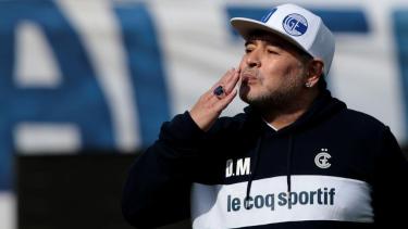 Maradona respaldó a Alberto Fernández y a Cristina Kirchner