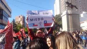 Jornada artística en Neuquén en defensa de las protestas en Chile