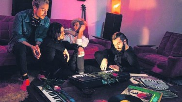 Papeles será una de las bandas que aportará rock a esta noche.