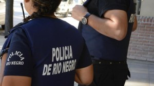 Roca: le disparó al ex, a su hermano, agredió a policías y finalmente la detuvieron