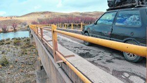 La Sociedad Rural del Neuquén alertó sobre el deterioro del puente en La Rinconada