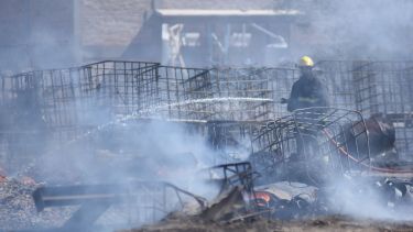 El incendio tomó grandes dimensiones y preocupó a los vecinos de la ciudad. (Foto: Alejandro Carnevale)