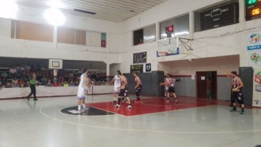 Federal: Sol no pudo con Cinco Saltos y Pérfora se subió a la cima