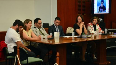 Viedma - 29-11-2019
alegatos en el juicio por la muerte de Nicolás Gutierre, el adolescente de 16 años que falleció electrocutado mientras jugaba al fútbol en la cancha del club Racing de San Antonio Oeste. 
foto : Marcelo Ochoa