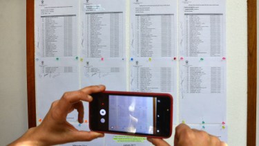 La Legislatura avanza en la estabilidad de funcionarios, parientes y cargos políticos