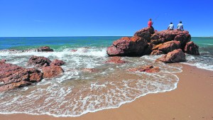 Los propietarios que residen fuera de Las Grutas podrían ingresar tras el “finde” largo