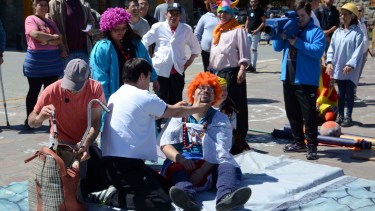 La intervención artística fue en el Centro Cívico. Foto: Chino Leiva