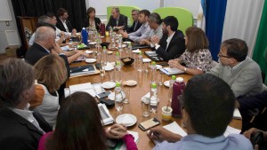 Río Negro: Carreras encabezó la primera reunión de gabinete