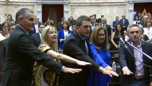 Juraron los 130 diputados electos en octubre, con siete representantes de la región