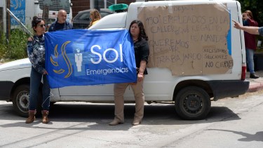 Los trabajadores del sanatorio Del Sol llevan meses sin cobrar y se les adeudan los aguinaldos desde junio de 2018. Foto: Alfredo Leiva