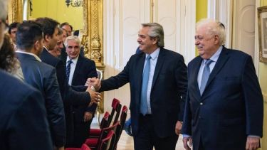 Fernández y González salieron satisfechos de la reunión, tras el acuerdo. Foto: gentileza prensa Ginés González.-