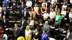 Con votación de madrugada en Diputados, la Emergencia se encamina a Senadores