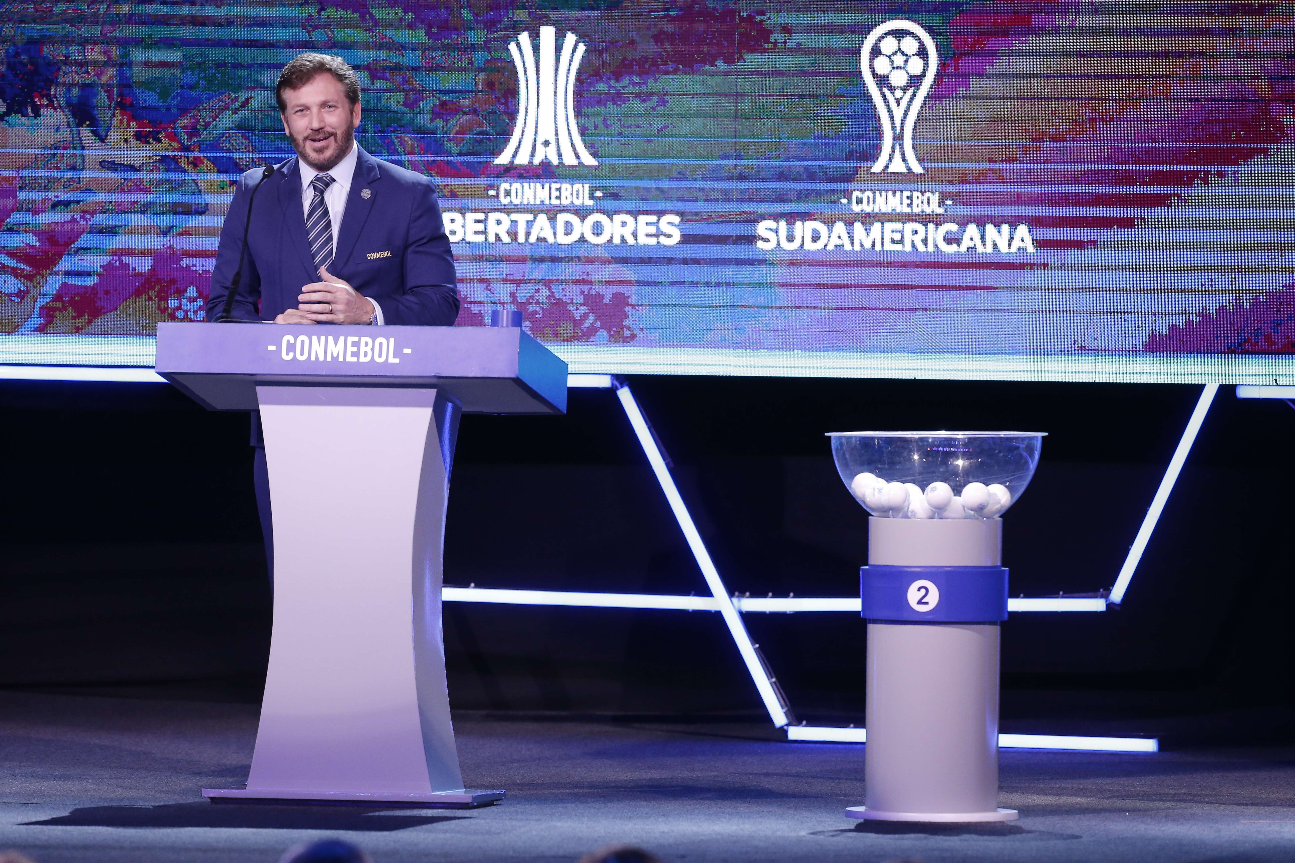 El presidente de Conmebol Alejandro Domínguez no quiere demorar el retorno. (Foto: AP)