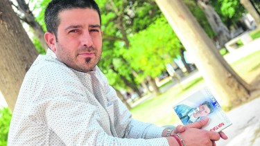 AG.NQN  13.12.19  FOTO YAMIL REGULES NOTA MATIAS NAPOLI CANTANTE