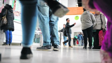 El hospital de Bariloche es cabecera de una red que abarca sanatorios y centros de salud. (Foto: Alfredo Leiva)