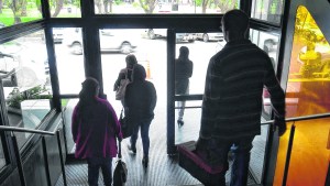 Avanza el presentismo en el Estado rionegrino y aparecen resistencias