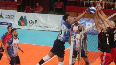 El equipo de Camilo Soto volverá a enfrentarse con River el sábado. (Foto: Oscar Livera)