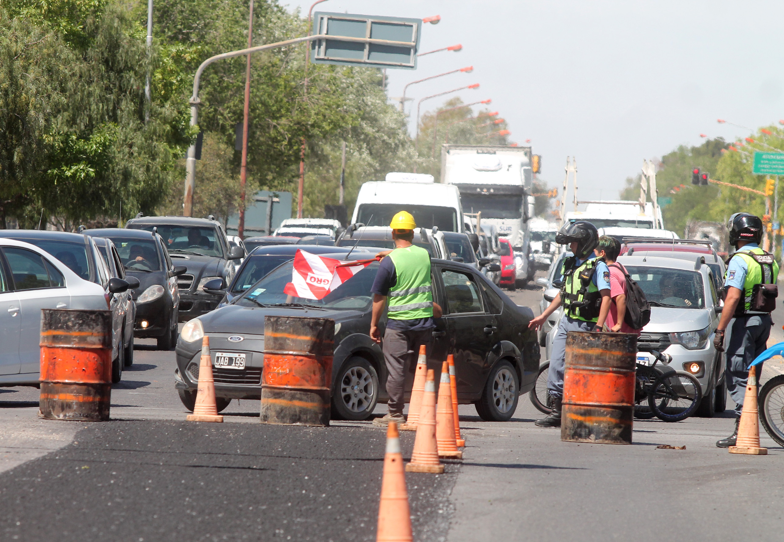 Continuarán los trabajos de asfalto sobre la ruta 22. Foto: Archivo Oscar Livera