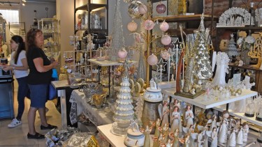 Navidad, Año Nuevo y Reyes son fechas esperadas por el comercio para repuntar los números del año (Foto: Juan Thomes)