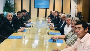 Gremios petroleros presentaron credenciales con Nielsen y Moroni