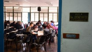 Estudiantes de la Facultad de Lenguas en Roca quieren «reducir arbitrariedades»