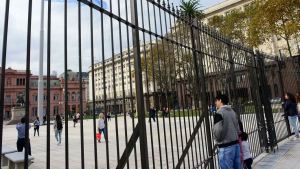 Sacaron las rejas de Plaza de Mayo, como había pedido Alberto Fernández