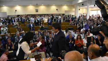 El intendente Mariano Gaido en el Concejo a pocos meses de que se declarara la pandemia (foto archivo Florencia Salto)