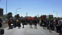 Imagen de Cortes por ayuda social: levantaron la protesta en el puente Neuquén-Cipolletti