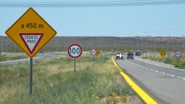 La Autovía Norte necesita comunicarse mejor con Añelo a través de la ruta 67 . Foto Yamil Regules