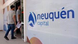 Neuquén depositará mañana el sueldo de los municipales