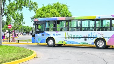 Mientras una unidad sale desde el Sandra Canale, la otra unidad regresa desde Parque Central 