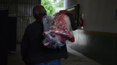 Las piezas de corderos y chivos se venderán en el Mercado Comunitario de Bariloche. Archivo