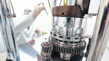 El laboratorio rionegrino produce la cuádruple asociada, único en el país para el tratamiento de la tuberculosis.