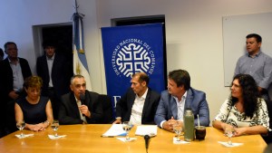 El intendente Gaido recompuso el vínculo con el rector Gustavo Crisafulli
