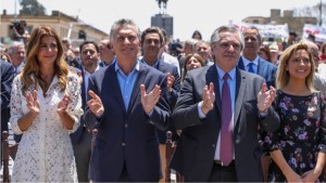 Macri y Fernández compartieron una misa a dos días del traspaso