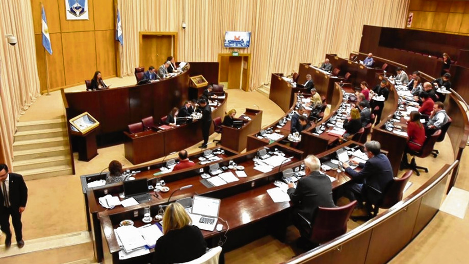 Los legisladores de la oposición presentaron proyectos que instan al gobierno a adherir al protocolo de Nación. Foto archivo.