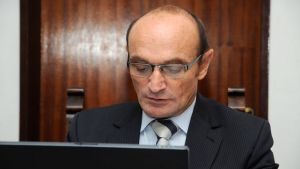 Se jubila un juez histórico de Neuquén y no lo reemplazarán