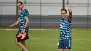 El ayudante de Russo sería Leandro Somoza, con pasado Xeneize.
