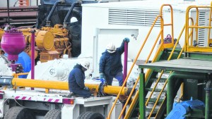 Petroleros: avanza el pedido de un bono de emergencia