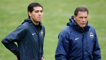 Boca y Racing juegan al »Gran DT»