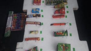 Detectan venta ilegal de pirotecnia en Villa Regina