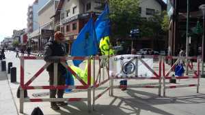 Protesta exprés en la calle Mitre