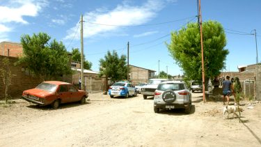 El barrio Zona II amaneció conmocionado por el brutal episodio. (Foto: Gentileza Zapala8340.-)